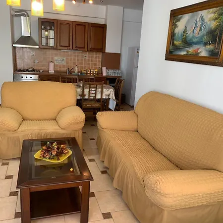 Eri Apartament Apartment Golem (Tirana)