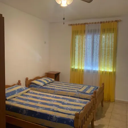 Eri Apartament Apartment